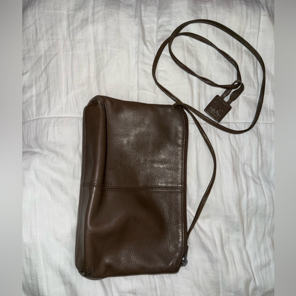 Amanda Smith Crossbody Leather Purse Tan - Picture 2 of 4